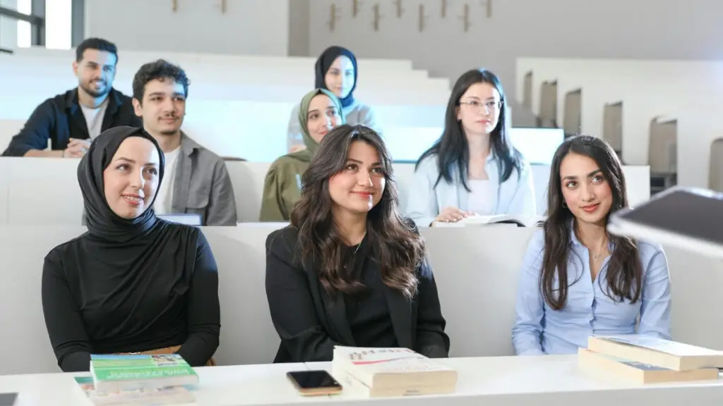 Türkiye’de üniversite patlaması: Eksi netle üniversiteye giriş, profesörsüz bölümler ve diploma enflasyonu 2 universite1